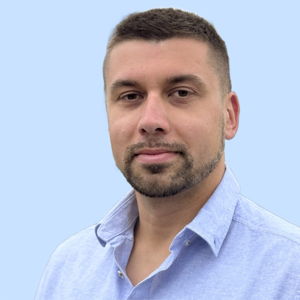 Paweł Białecki, Apple-focused IT professional